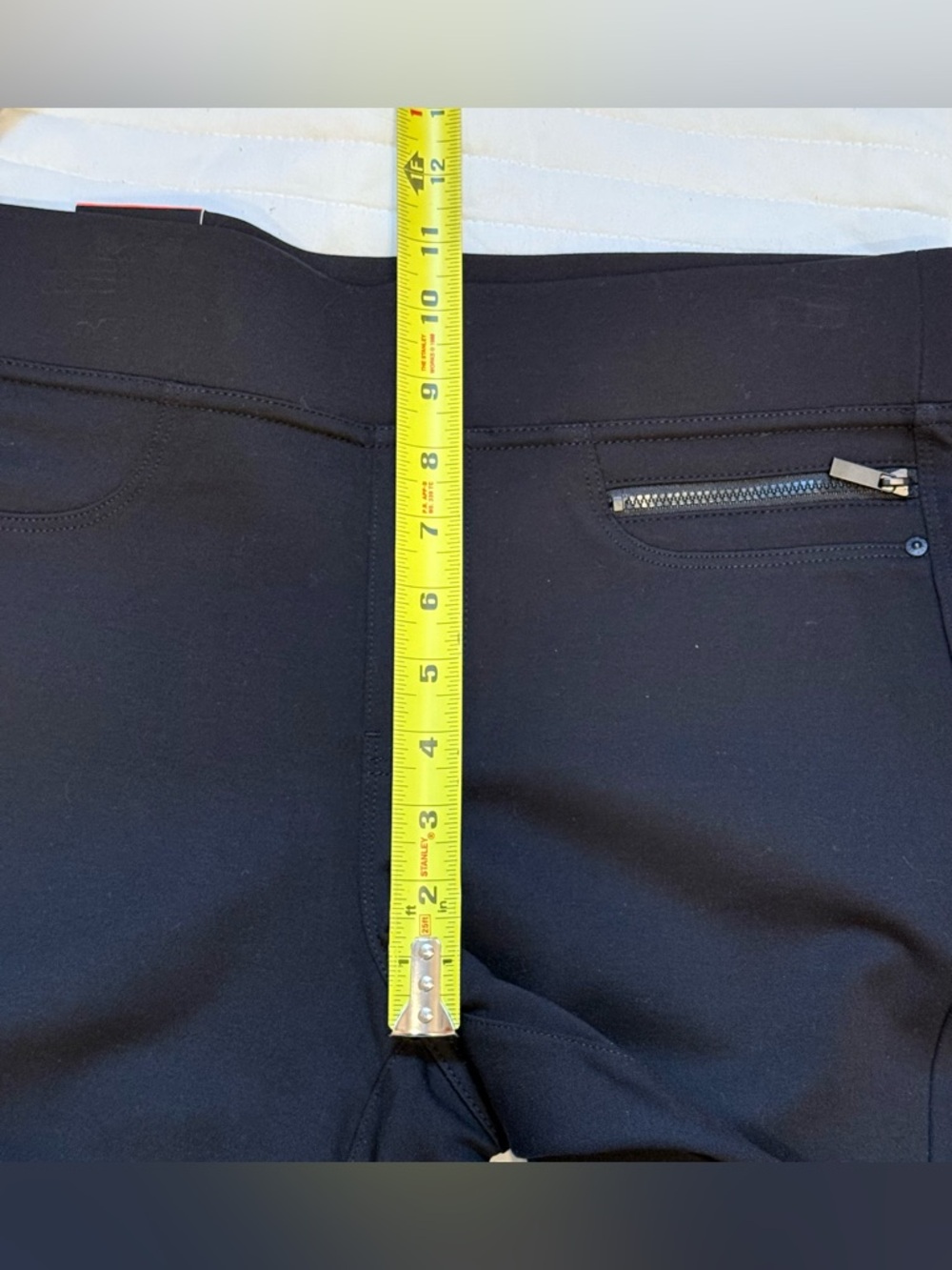 NWT DKNY Jeans Pull-On Ponte Stretch Black Mid-Rise Pant Women's Medium - Picture 8 of 9
